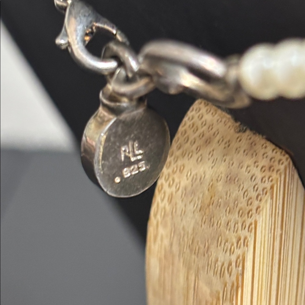 Vintage RALPH LAUREN STERLING CHARM AND CLASP FAUX PEARL NECKLACE - Picture 4 of 7